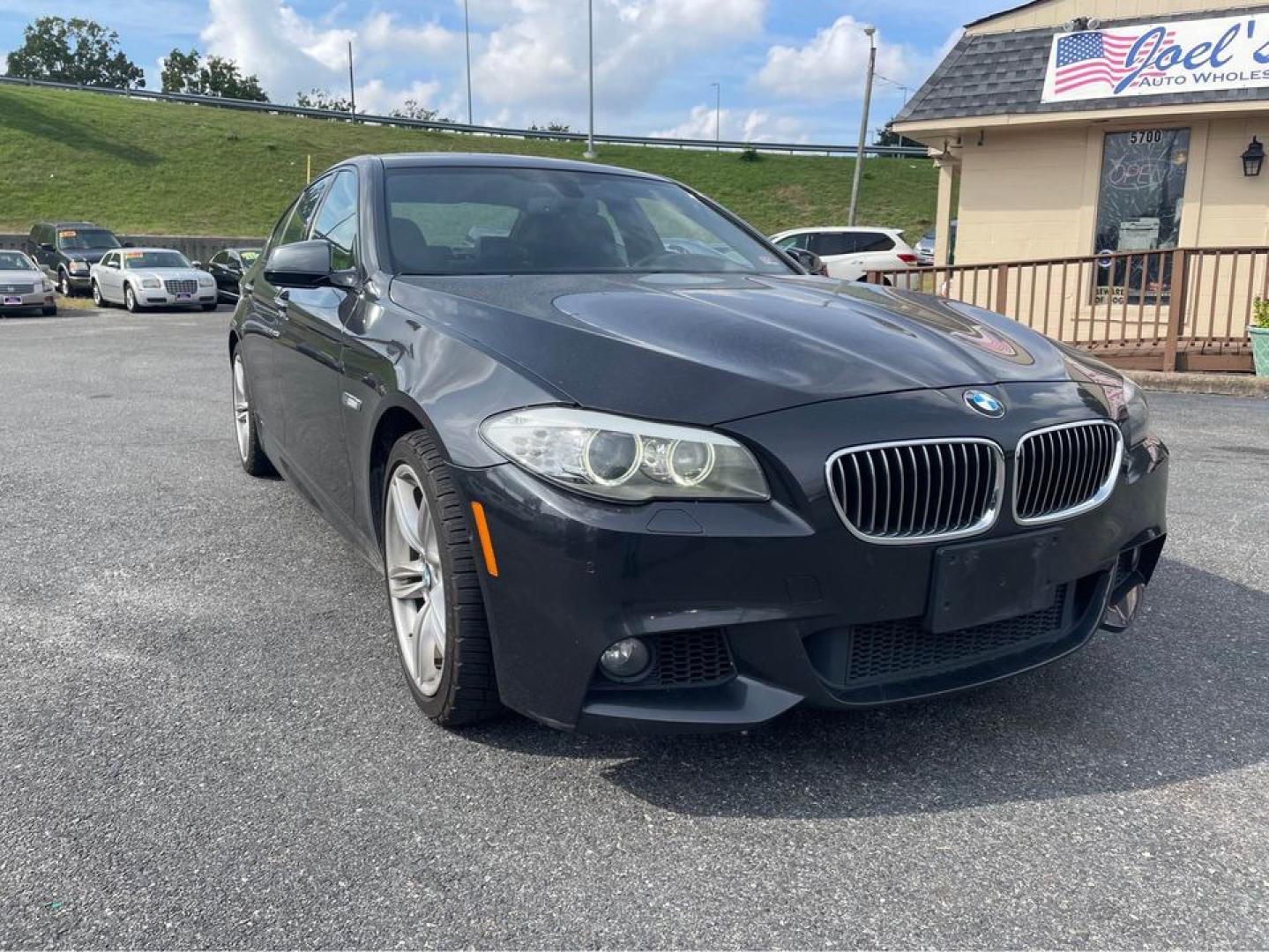 2013 Grey /Black BMW 5-Series M-Sport (WBAFU7C5XDD) with an 3.0 Turbo engine, 8 Speed Auto transmission, located at 5700 Curlew Drive, Norfolk, VA, 23502, (757) 455-6330, 36.841885, -76.209412 - Photo#1